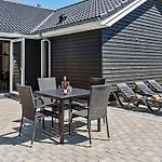 5 Star Holiday Home In Blavand