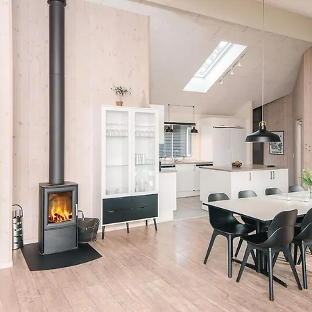 5 Star Holiday Home In Blavand Hébergement de vacances