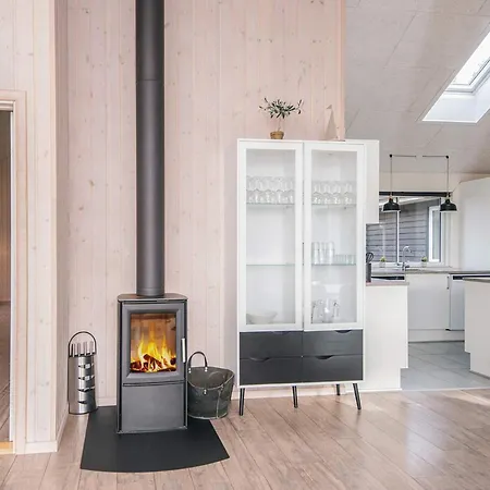 5 Star Holiday Home In Blavand *